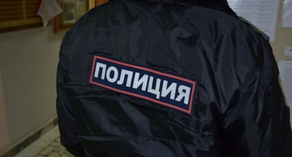 В Запорожье полиция успокаивала пьяную женщину Фото № 0 В Запорожье полиция успокаивала пьяную женщину Фото № 0