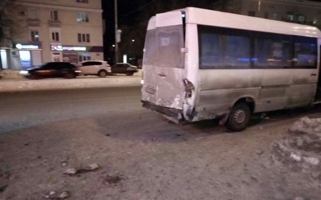 Стали известны подробности ДТП с маршруткой на Металлургов Фото № 1 Стали известны подробности ДТП с маршруткой на Металлургов Фото № 1
