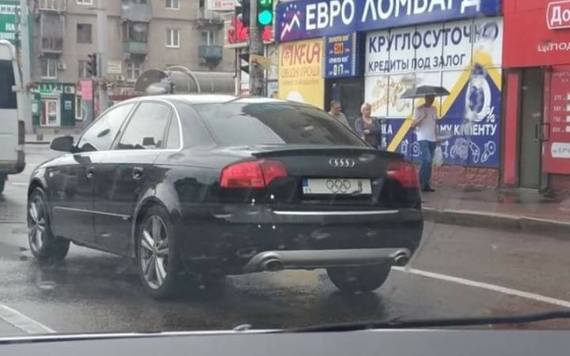 По Запорожью ездит По Запорожью ездит
