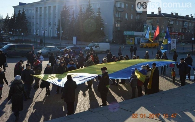 В Бердянске на День Соборности был митинг и шествие Фото № 2 В Бердянске на День Соборности был митинг и шествие Фото № 2
