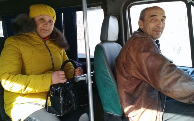 В Запорожье водитель маршрутки уже 12 лет возит женщин бесплатно в праздник 8 марта (ФОТО) Фото № 0 В Запорожье водитель маршрутки уже 12 лет возит женщин бесплатно в праздник 8 марта (ФОТО) Фото № 0