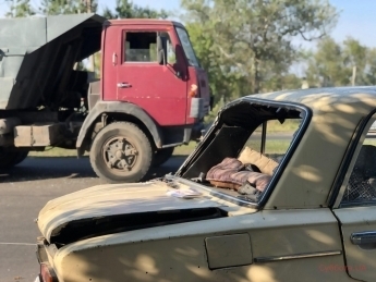 В Бердянске ДТП с участием КамАЗа (ФОТО) Фото № 1 В Бердянске ДТП с участием КамАЗа (ФОТО) Фото № 1
