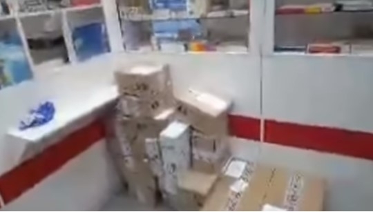 В Запорожье возле МакДоналдса работала наркоаптека (ВИДЕО) Фото № 0 В Запорожье возле МакДоналдса работала наркоаптека (ВИДЕО) Фото № 0
