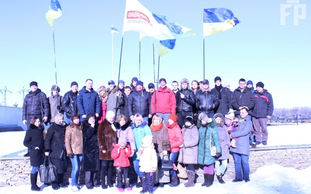 В Запорожье на День Соборности прошел автопробег Фото № 1 В Запорожье на День Соборности прошел автопробег Фото № 1