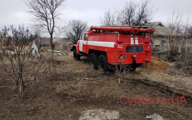 Под Запорожьем горел частный дом (ФОТО) Фото № 1 Под Запорожьем горел частный дом (ФОТО) Фото № 1