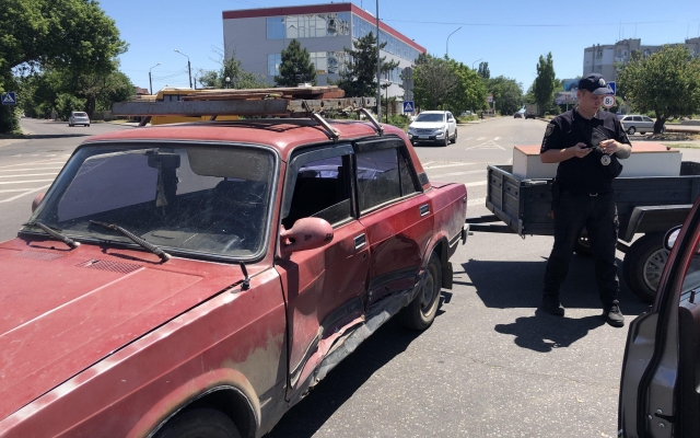 Автоледи из Харкова устроила на запорожском курорте аварию (ФОТО) Фото № 1 Автоледи из Харкова устроила на запорожском курорте аварию (ФОТО) Фото № 1