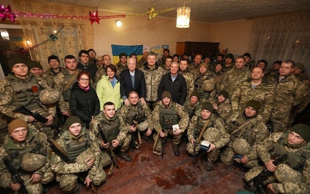 Что делал Президент в Мариуполе в канун Нового года Фото № 0 Что делал Президент в Мариуполе в канун Нового года Фото № 0