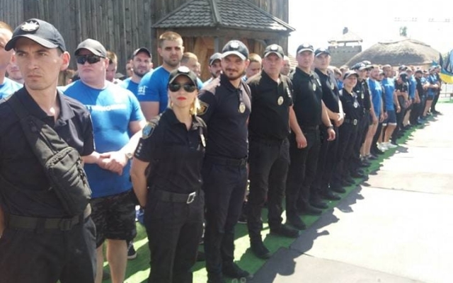 В Запорожье проводят соревнования полицейских: Приехал Василий Вирастюк (ФОТО) Фото № 0 В Запорожье проводят соревнования полицейских: Приехал Василий Вирастюк (ФОТО) Фото № 0