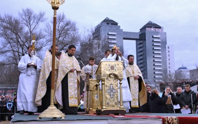 Где в Запорожье освятить воду на Крещение Фото № 0 Где в Запорожье освятить воду на Крещение Фото № 0