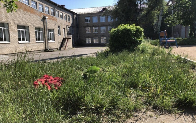 В Запорожской области неизвестный снял майку и погнался за детьми (ФОТО, ВИДЕО) Фото № 2 В Запорожской области неизвестный снял майку и погнался за детьми (ФОТО, ВИДЕО) Фото № 2