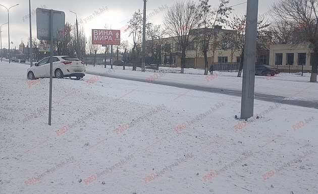 На запорожском курорте прямо на пешеходном переходе сбили женщину. ВИДЕО Фото № 0 На запорожском курорте прямо на пешеходном переходе сбили женщину. ВИДЕО Фото № 0