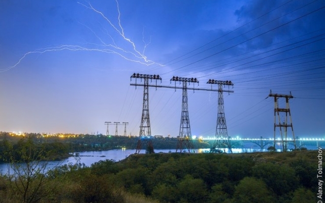 Запорожский фотограф делает уникальные кадры во время грозы (ФОТО) Фото № 1 Запорожский фотограф делает уникальные кадры во время грозы (ФОТО) Фото № 1