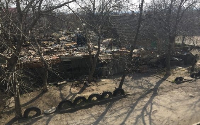 Дом-угроза возле детской поликлиники Фото № 6 Дом-угроза возле детской поликлиники Фото № 6