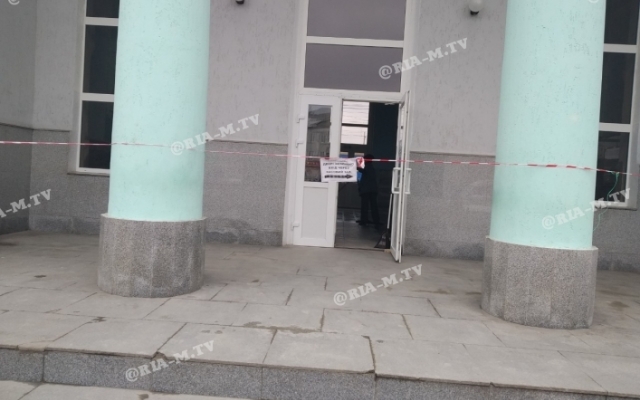 Фотофакт: В Запорожской области посреди зимы начали ремонт железнодорожного вокзала Фото № 2 Фотофакт: В Запорожской области посреди зимы начали ремонт железнодорожного вокзала Фото № 2