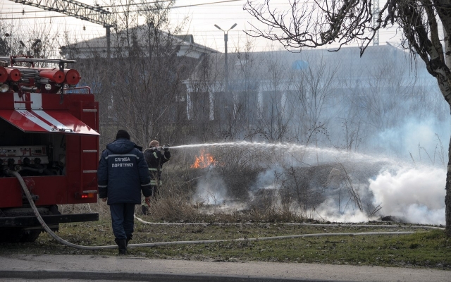 В Запорожье в очередной раз горела Хортица Фото № 2 В Запорожье в очередной раз горела Хортица Фото № 2