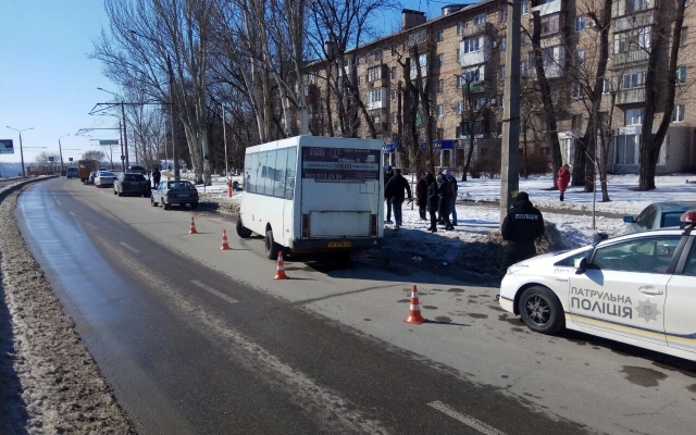 На Победе в ДТП попала маршрутка: Пострадали пассажиры (ФОТО) Фото № 2 На Победе в ДТП попала маршрутка: Пострадали пассажиры (ФОТО) Фото № 2