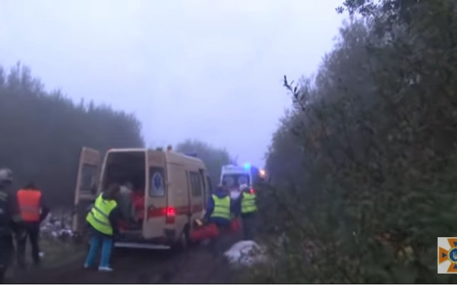 В авиакатастрофе под Львовом выжил запорожский бортинженер (ВИДЕО) Фото № 0 В авиакатастрофе под Львовом выжил запорожский бортинженер (ВИДЕО) Фото № 0