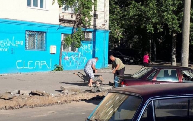 Злоумышленники украли бордюры (ФОТО) Фото № 0 Злоумышленники украли бордюры (ФОТО) Фото № 0