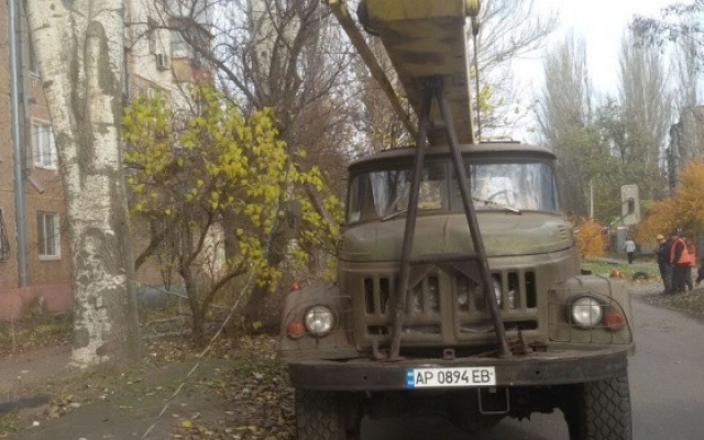 В Запорожье техника коммунальщиков попала в ДТП (ФОТО) Фото № 0 В Запорожье техника коммунальщиков попала в ДТП (ФОТО) Фото № 0