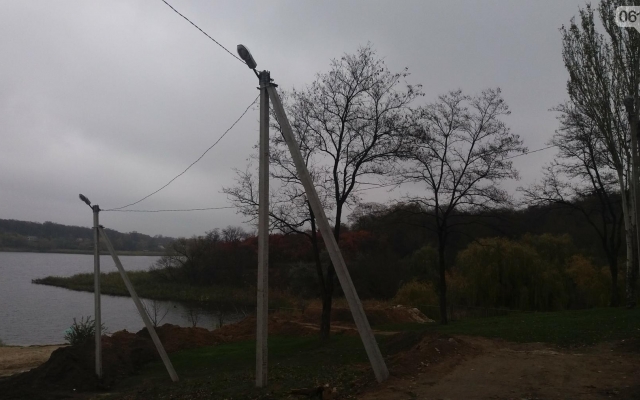 В Запорожье уже два месяца «стоит» реконструкция пляжа (ФОТО Фото № 11 В Запорожье уже два месяца «стоит» реконструкция пляжа (ФОТО Фото № 11