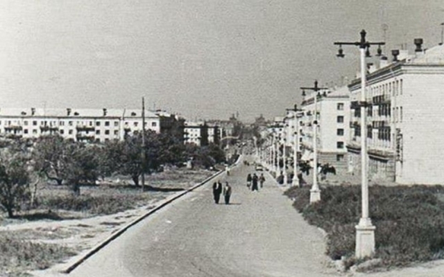 В сети показали необычный кадр Запорожья 1950-х годов Фото № 0 В сети показали необычный кадр Запорожья 1950-х годов Фото № 0