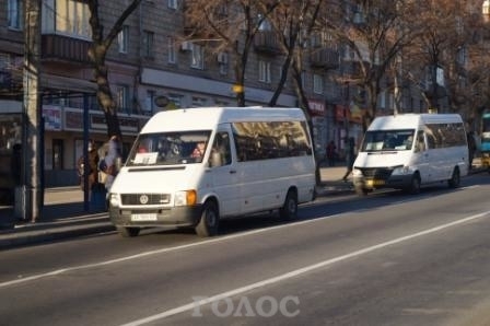 Запорожцы жалуются на извращенцев в маршрутках Фото № 0 Запорожцы жалуются на извращенцев в маршрутках Фото № 0