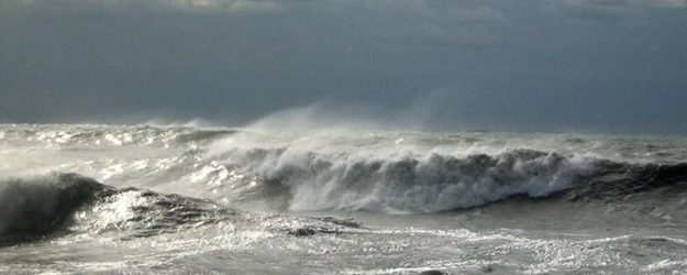 На побережье Азовского моря ожидают шторм Фото № 0 На побережье Азовского моря ожидают шторм Фото № 0
