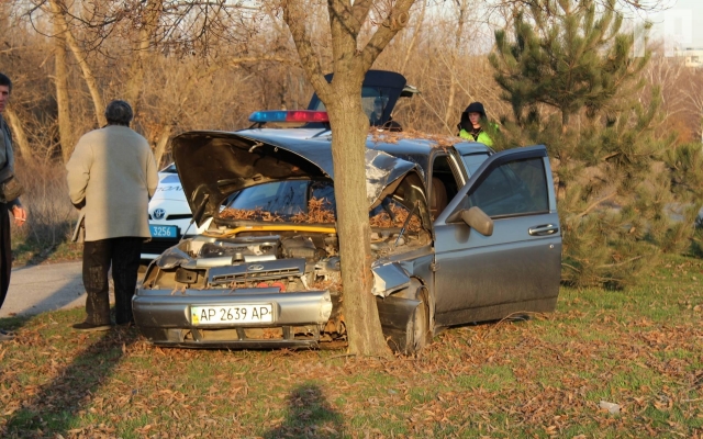 В Запорожье страшное ДТП на Набережной Фото № 0 В Запорожье страшное ДТП на Набережной Фото № 0