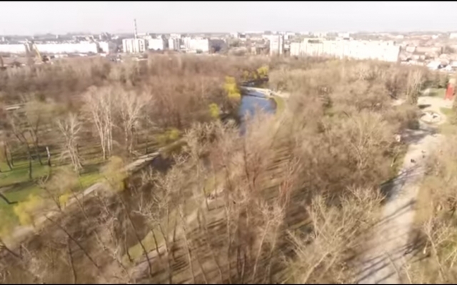 Смотрите: уникальное видео запорожской Дубовки Фото № 0 Смотрите: уникальное видео запорожской Дубовки Фото № 0