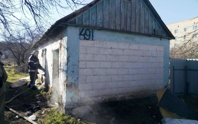 Под Запорожьем мужчину едва спасли в собственном доме (ФОТО) Фото № 1 Под Запорожьем мужчину едва спасли в собственном доме (ФОТО) Фото № 1