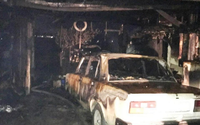 Ночной пожар в гаражном кооперативе: Сгорел до тла автомобиль (ФОТО) Фото № 1 Ночной пожар в гаражном кооперативе: Сгорел до тла автомобиль (ФОТО) Фото № 1