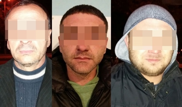 В Запорожье группа мужчин «вскрывали» машины сканером Фото № 0 В Запорожье группа мужчин «вскрывали» машины сканером Фото № 0