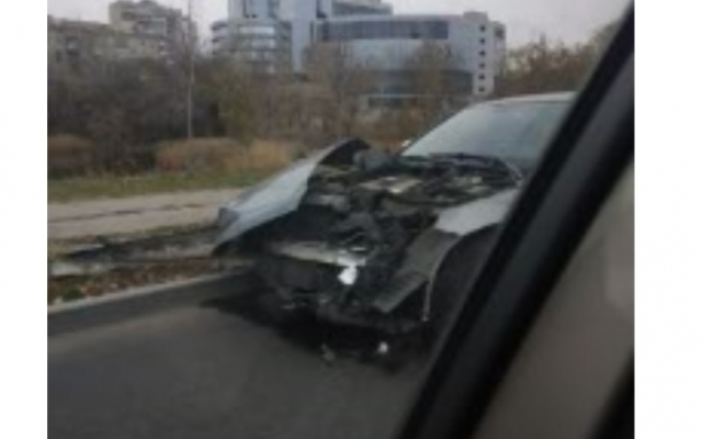 На Набережной магистрали ДТП: На Набережной магистрали ДТП: