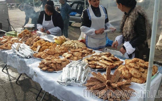 Покровская ярмарка в Запорожье: Что почём Фото № 1 Покровская ярмарка в Запорожье: Что почём Фото № 1