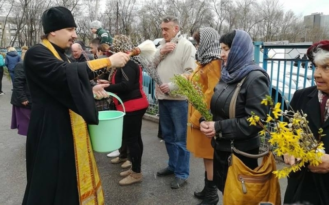 Фоторепортаж: Как прошло Вербное воскресенье в Запорожье Фото № 1 Фоторепортаж: Как прошло Вербное воскресенье в Запорожье Фото № 1