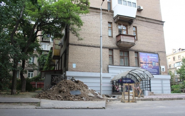 Чиновники не видят проблем в доме, который рассыпается на глазах (ФОТО) Фото № 25 Чиновники не видят проблем в доме, который рассыпается на глазах (ФОТО) Фото № 25