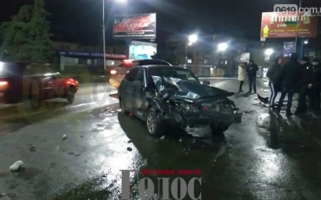 В сети появилось видео грандиозного ДТП с участием ВАЗа Фото № 0 В сети появилось видео грандиозного ДТП с участием ВАЗа Фото № 0