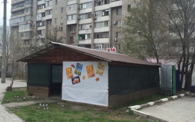В Запорожье демонтируют незаконное летнее кафе (ФОТО) Фото № 0 В Запорожье демонтируют незаконное летнее кафе (ФОТО) Фото № 0