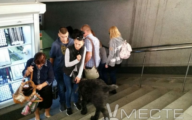 В переходе на Анголенко произошел инцидент (ФОТО) Фото № 3 В переходе на Анголенко произошел инцидент (ФОТО) Фото № 3