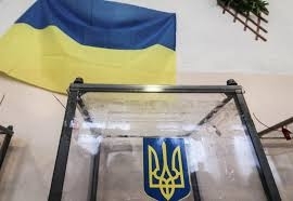 Запорожцы с раннего утра занимают очереди, чтобы выполнить гражданский долг Фото № 0 Запорожцы с раннего утра занимают очереди, чтобы выполнить гражданский долг Фото № 0