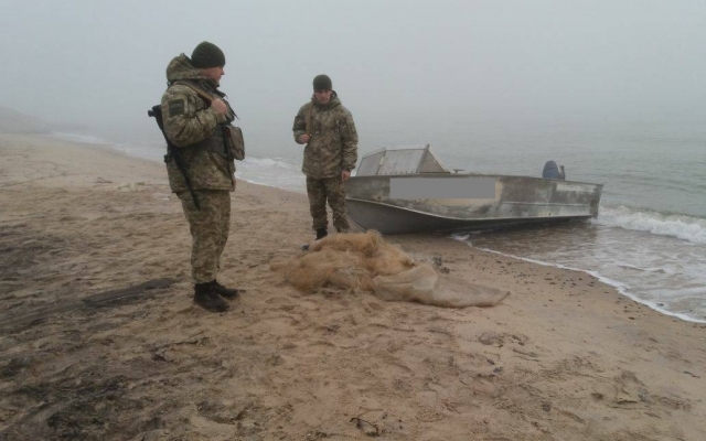 На берегу Азовского моря задержали злоумышленников (ФОТО) Фото № 0 На берегу Азовского моря задержали злоумышленников (ФОТО) Фото № 0