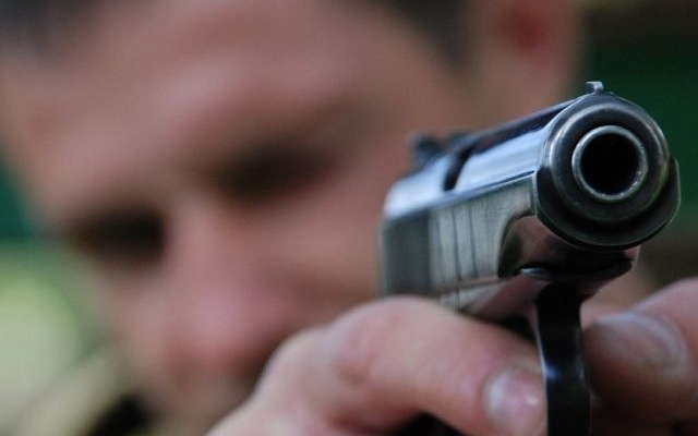 В мужчину стреляли из-за обвинения в нацизме Фото № 0 В мужчину стреляли из-за обвинения в нацизме Фото № 0