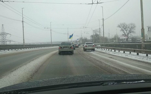 На центральном проспекте Запорожья прошел автопробег (ФОТО) Фото № 3 На центральном проспекте Запорожья прошел автопробег (ФОТО) Фото № 3