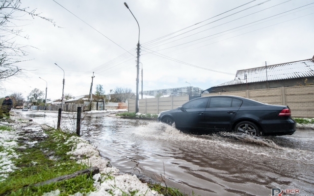 Опубликованы фото сегодняшнего потопа в Запорожье Фото № 23 Опубликованы фото сегодняшнего потопа в Запорожье Фото № 23
