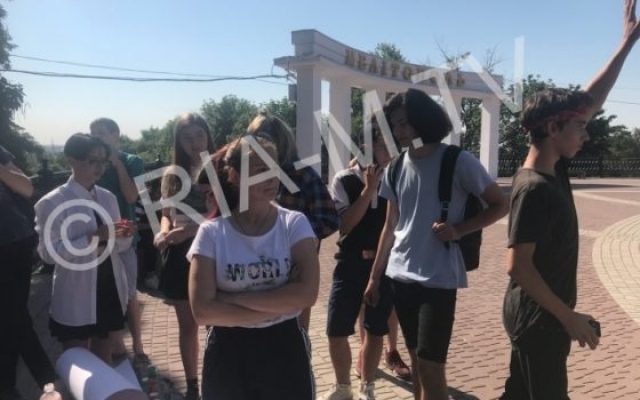 Под Запорожьем произошел конфликт между приверженцами традиционной ориентации и ЛГБТ (ФОТО, ВИДЕО) Фото № 0 Под Запорожьем произошел конфликт между приверженцами традиционной ориентации и ЛГБТ (ФОТО, ВИДЕО) Фото № 0