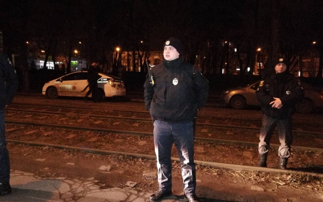 В церкви проходят драки: Люди несут игрушки - на них набрасываются с кулаками (ФОТО) Фото № 1 В церкви проходят драки: Люди несут игрушки - на них набрасываются с кулаками (ФОТО) Фото № 1