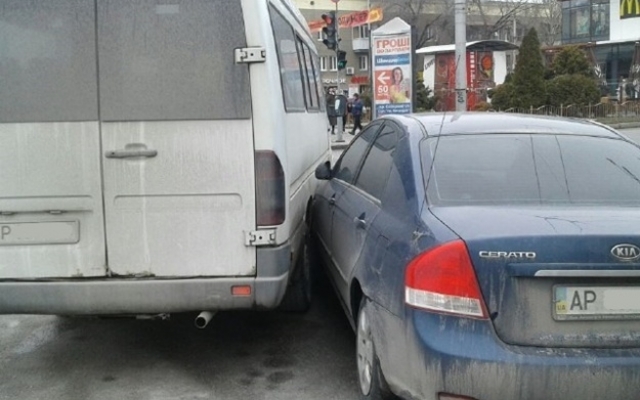 В центре Запорожья лихачил В центре Запорожья лихачил