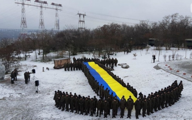 Военнослужащие организовали флешмоб в поддержку моряков (ВИДЕО) Фото № 4 Военнослужащие организовали флешмоб в поддержку моряков (ВИДЕО) Фото № 4