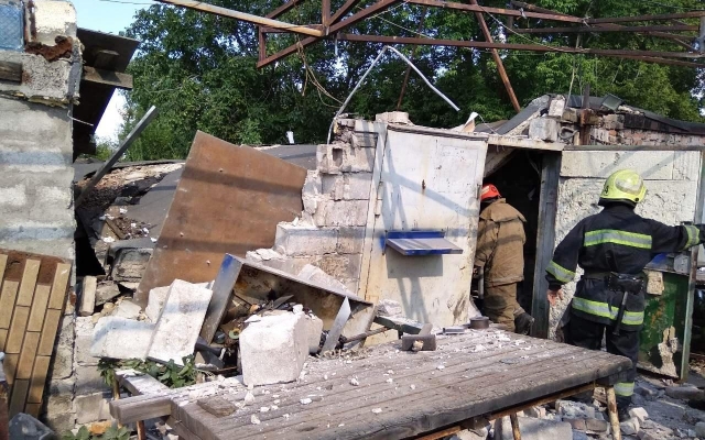 ЧП в Запорожье: Мужчина закурил в гараже, после чего прогремел взрыв (ФОТО) Фото № 4 ЧП в Запорожье: Мужчина закурил в гараже, после чего прогремел взрыв (ФОТО) Фото № 4