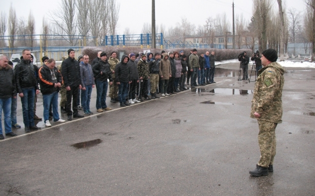 Сто человек в Запорожской области взялись за оружие Фото № 0 Сто человек в Запорожской области взялись за оружие Фото № 0